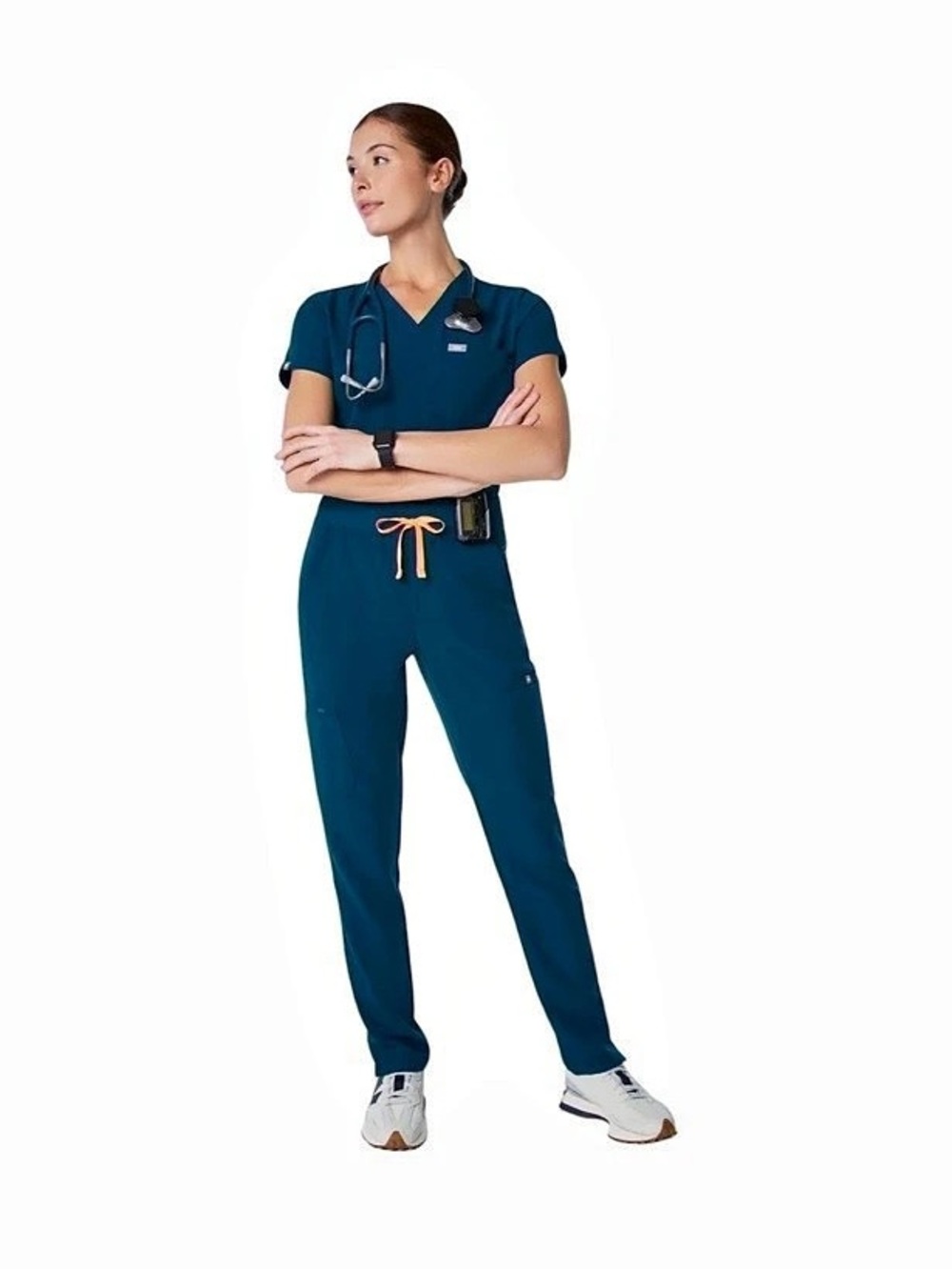 FIGS Scrubs Set (Casma Top & Zamora Jogger) )